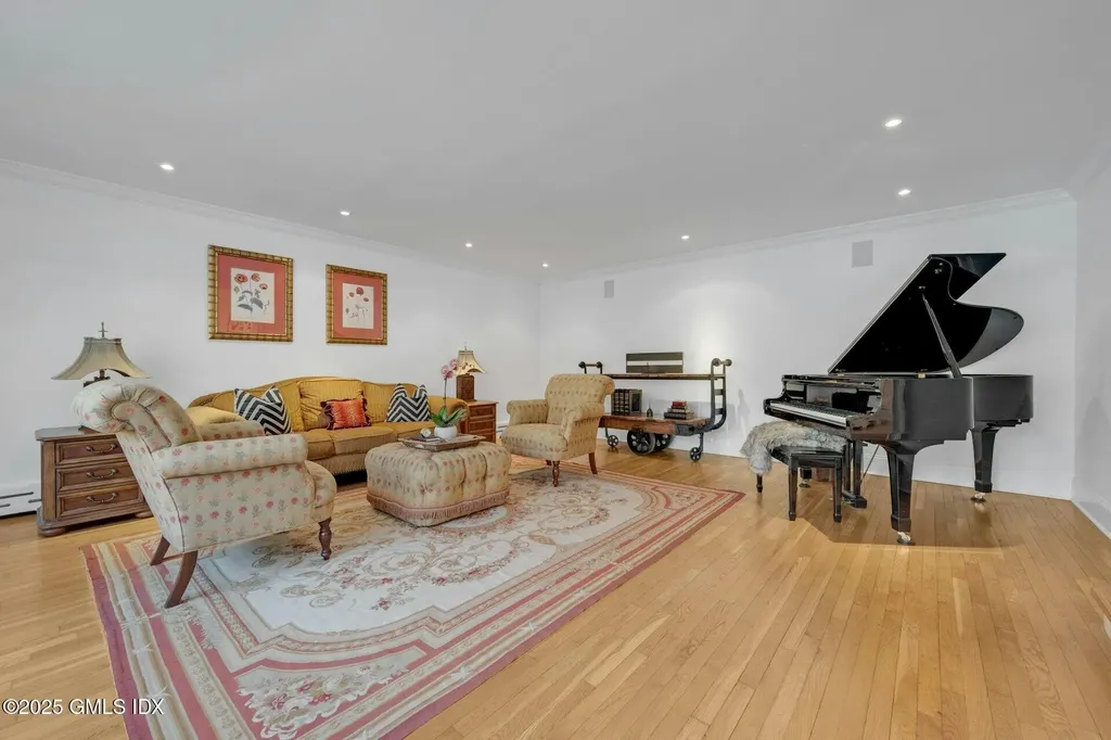 42 Sherwood Avenue Greenwich CT 06831