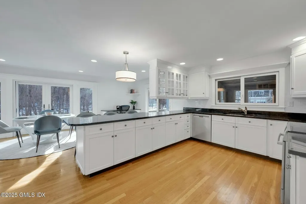 42 Sherwood Avenue Greenwich CT 06831