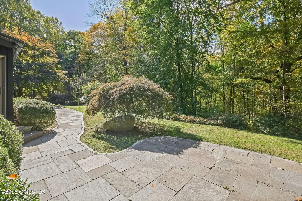 968 Lake Avenue Greenwich CT 06831