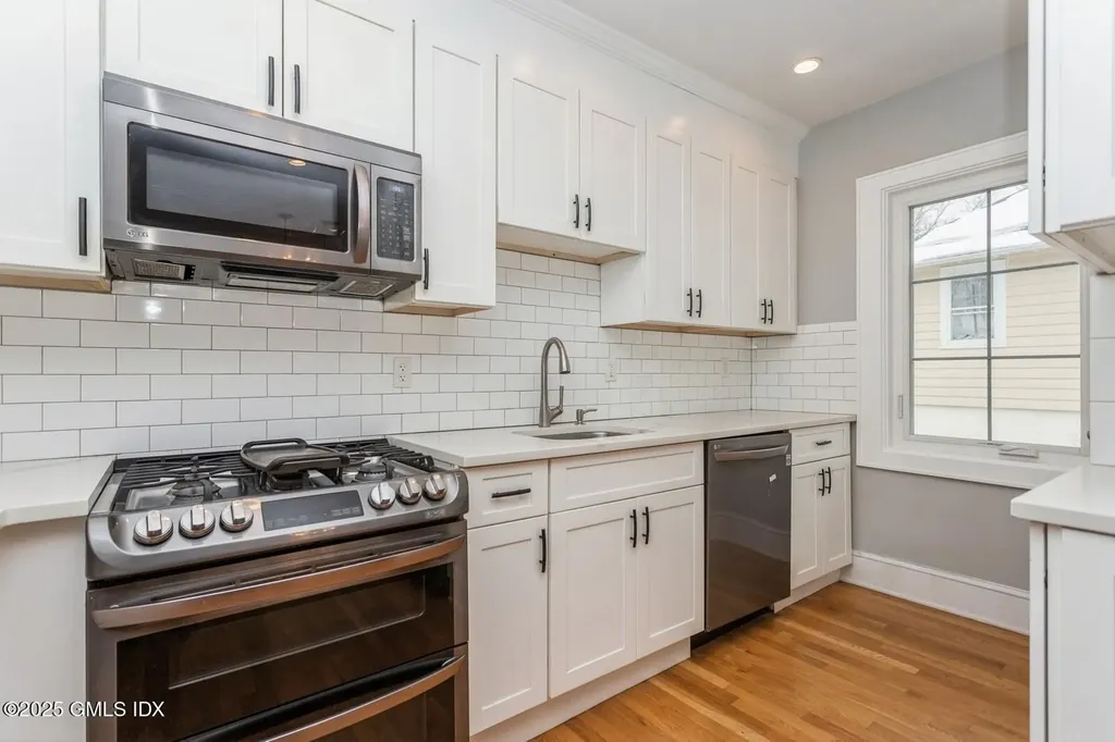 69 View Street West Greenwich CT 06830