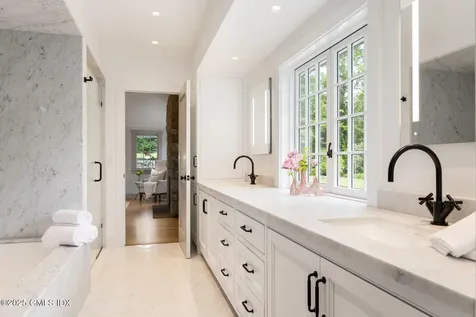 485 Laurel Road New Canaan CT 06840