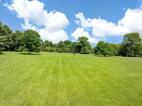 485 Laurel Road New Canaan CT 06840