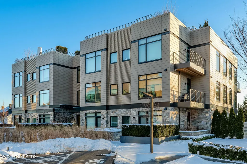 125 Field Point Road Greenwich CT 06830