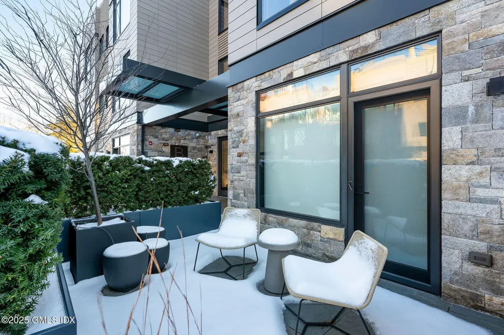 125 Field Point Road Greenwich CT 06830