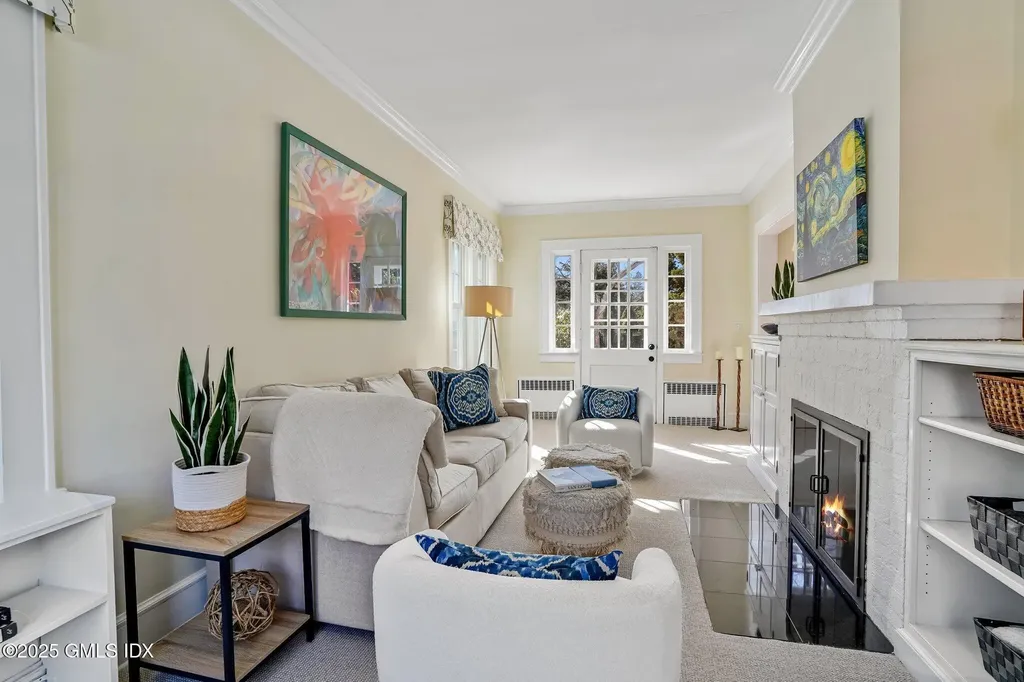 22 Oval Avenue Riverside CT 06878