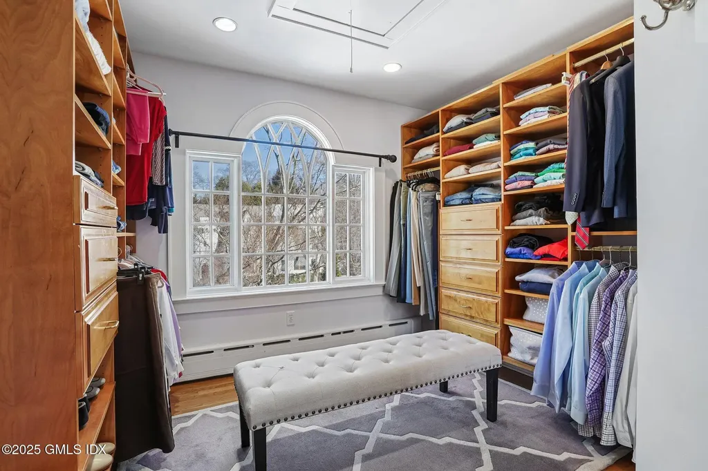 22 Oval Avenue Riverside CT 06878