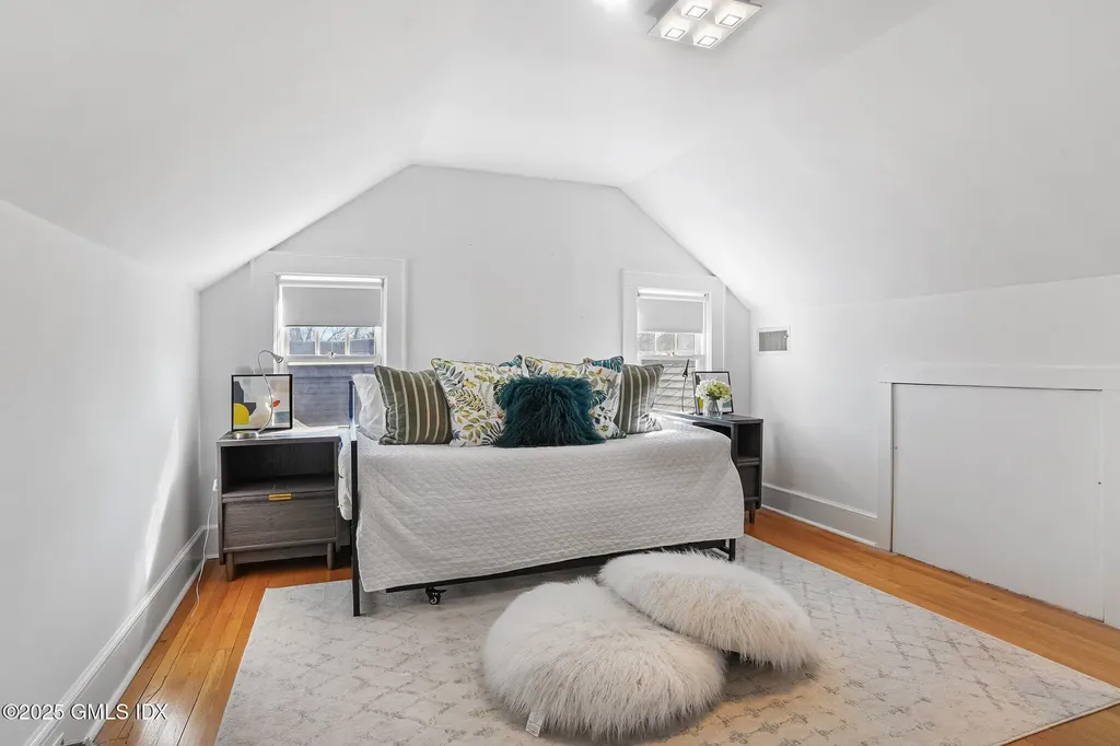 22 Oval Avenue Riverside CT 06878