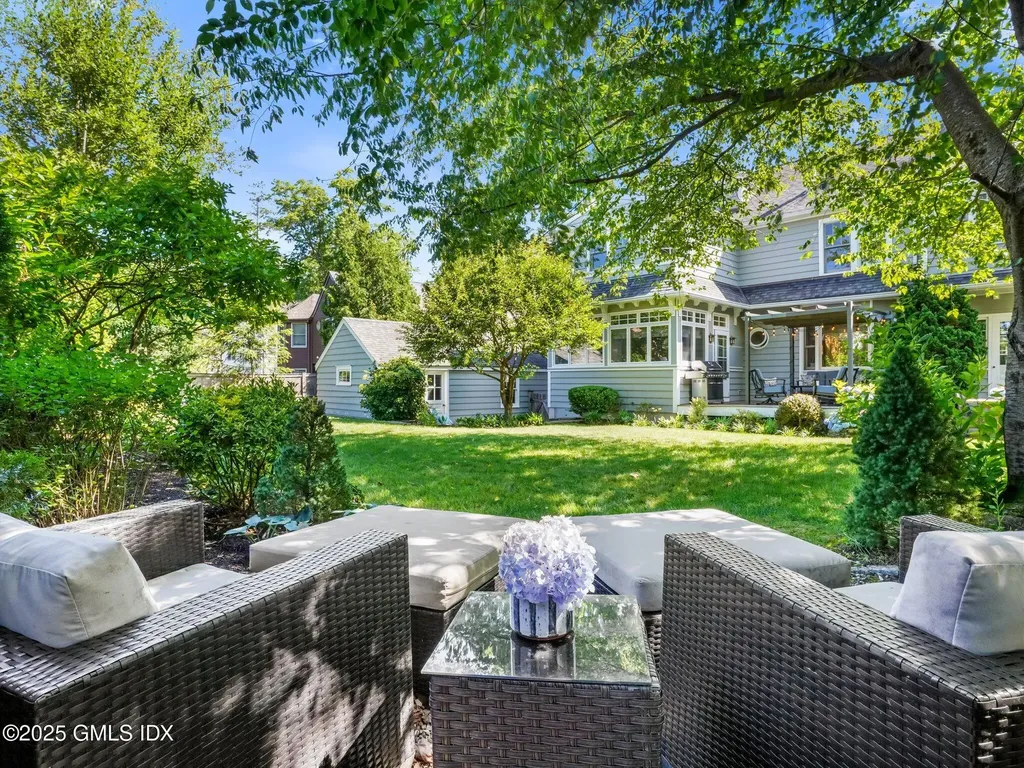 22 Oval Avenue Riverside CT 06878