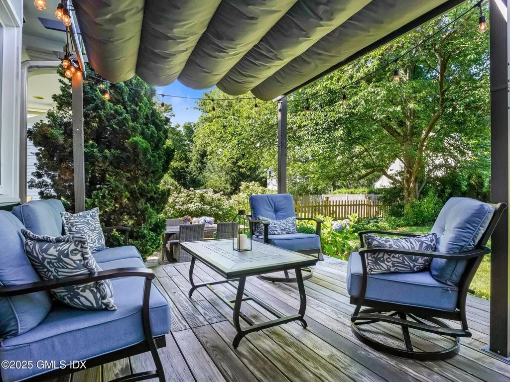 22 Oval Avenue Riverside CT 06878