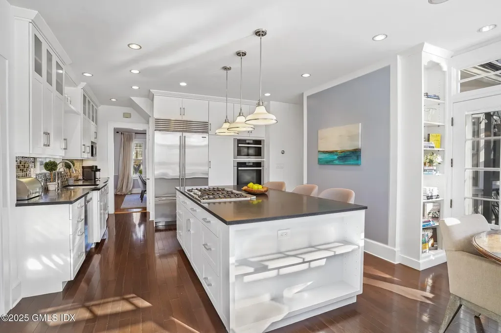 22 Oval Avenue Riverside CT 06878