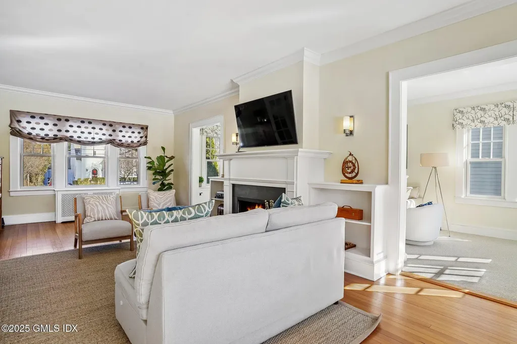 22 Oval Avenue Riverside CT 06878