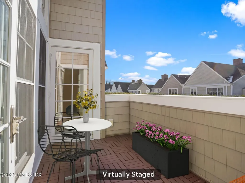 77 Havemeyer Lane Stamford CT 06902