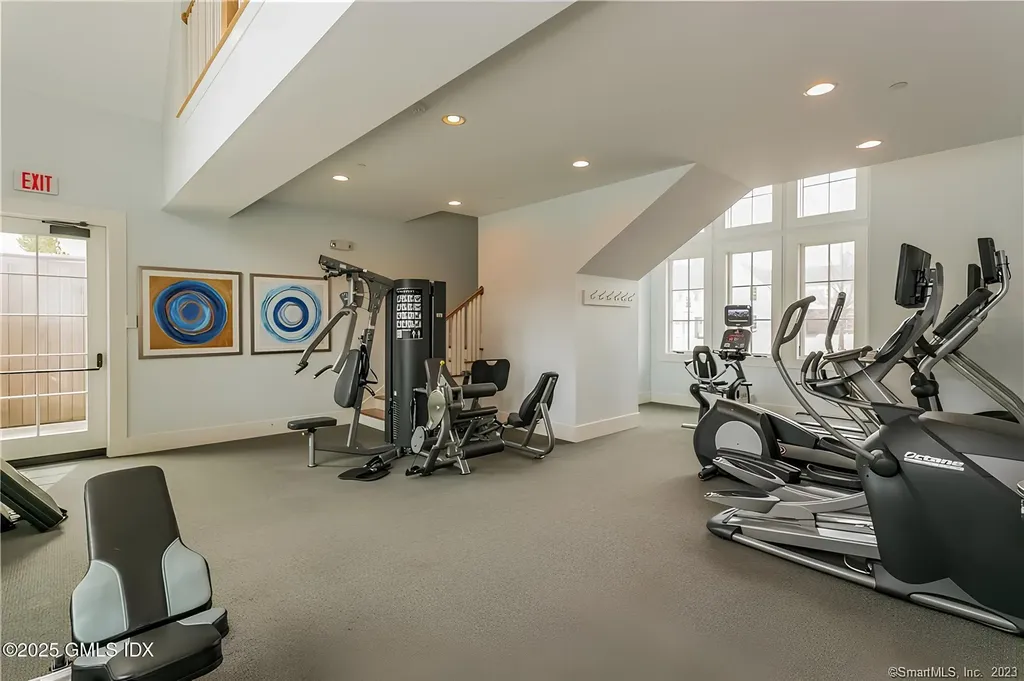 77 Havemeyer Lane Stamford CT 06902