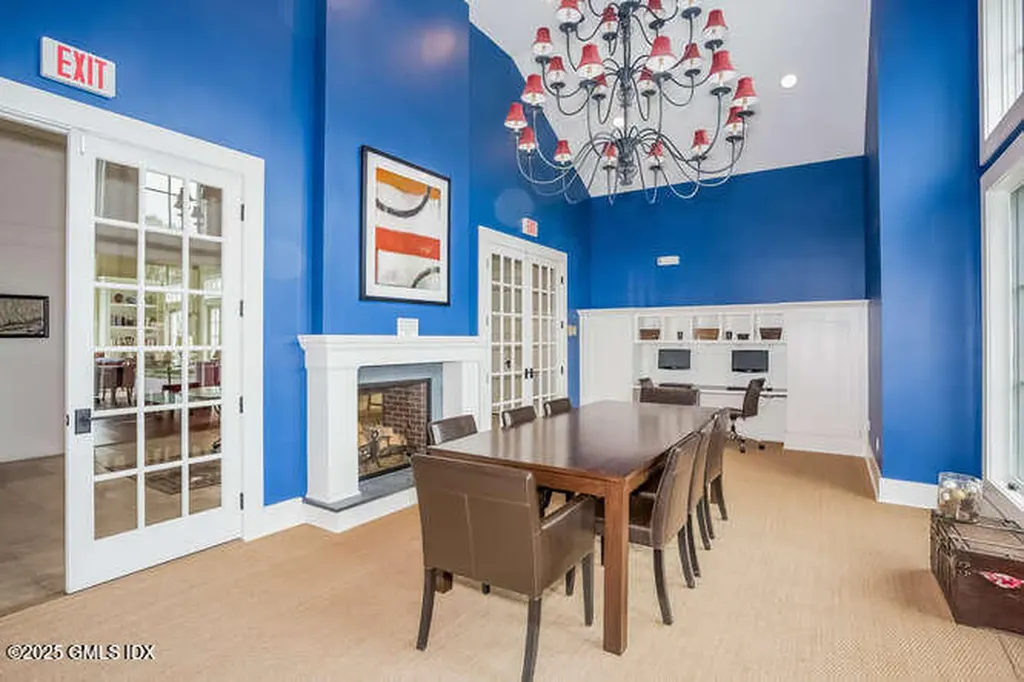 77 Havemeyer Lane Stamford CT 06902