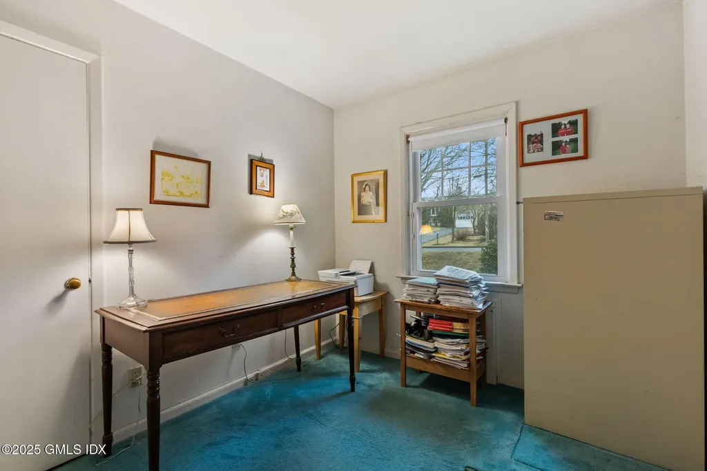 23 Old Wagon Road Old Greenwich CT 06870