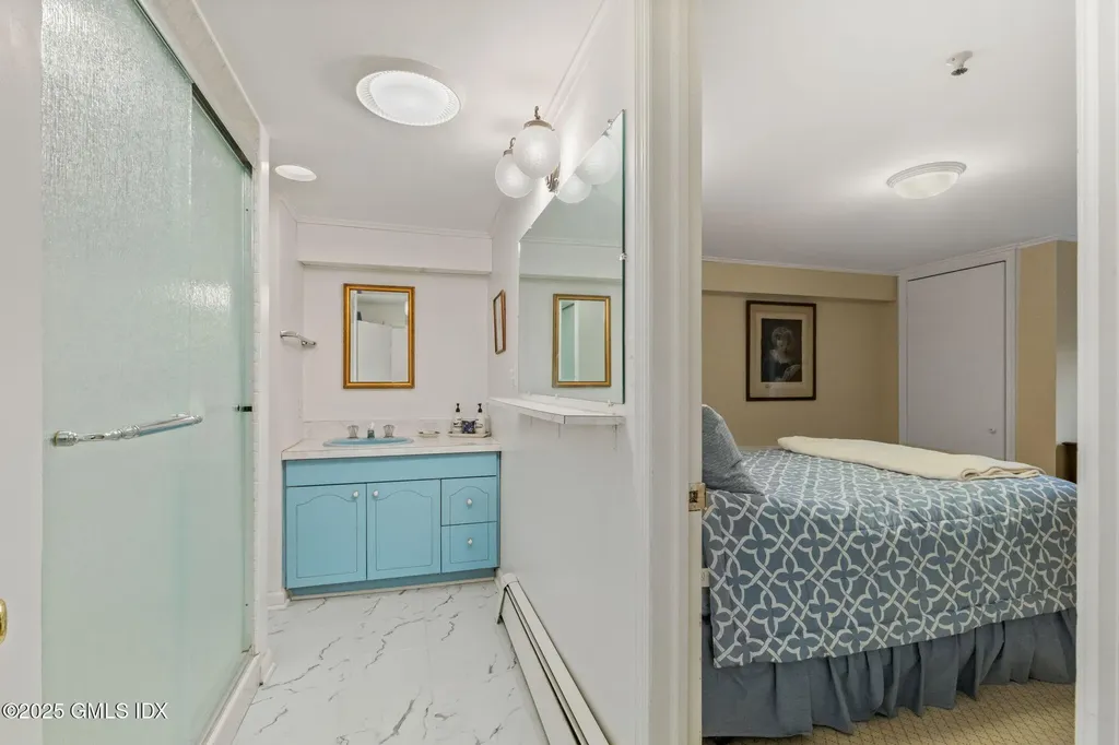 23 Old Wagon Road Old Greenwich CT 06870