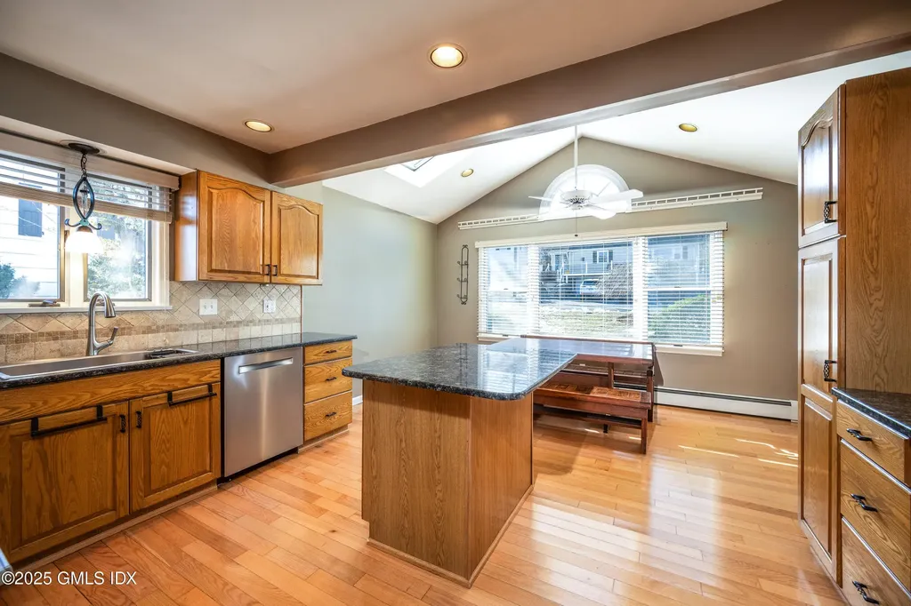 46 Cambridge Road Stamford CT 06902