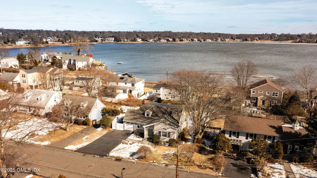 46 Cambridge Road Stamford CT 06902