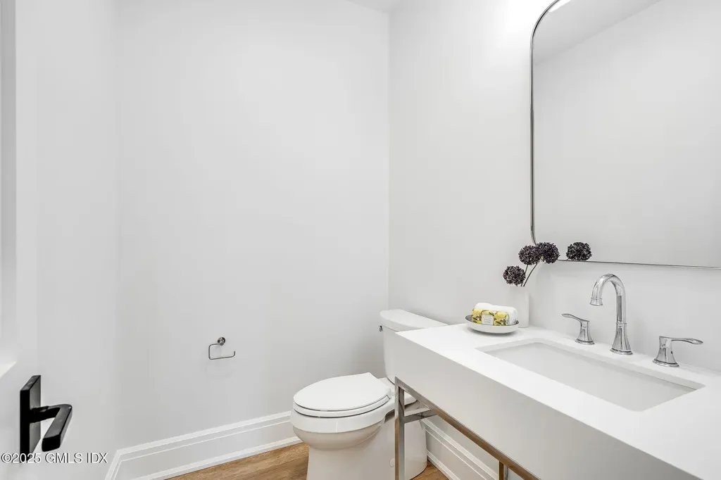 25 Henry Street Greenwich CT 06830