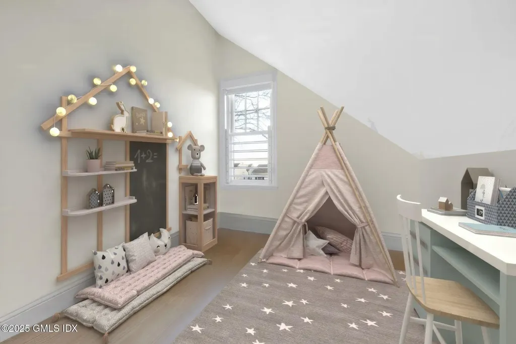 16 Windy Knolls Greenwich CT 06831