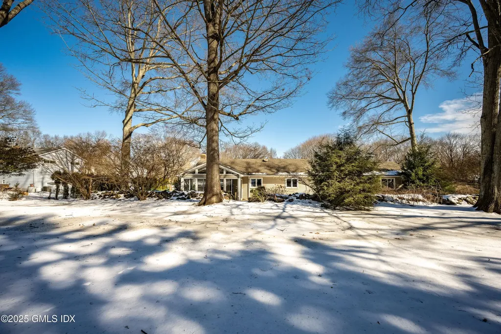 5 Midrocks Drive Norwalk CT 06851