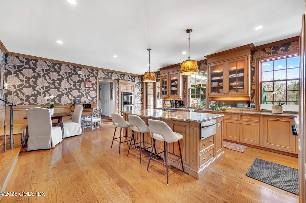 375 Round Hill Road Greenwich CT 06831