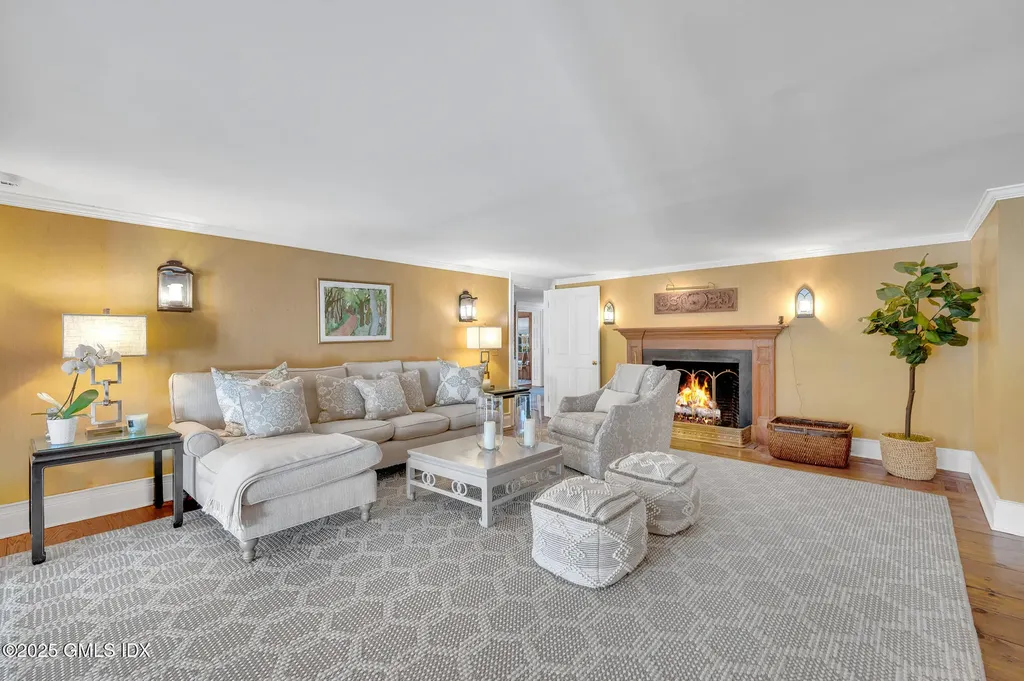 375 Round Hill Road Greenwich CT 06831