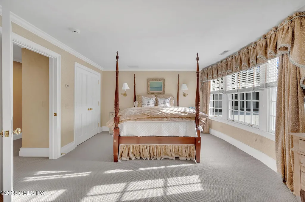 375 Round Hill Road Greenwich CT 06831