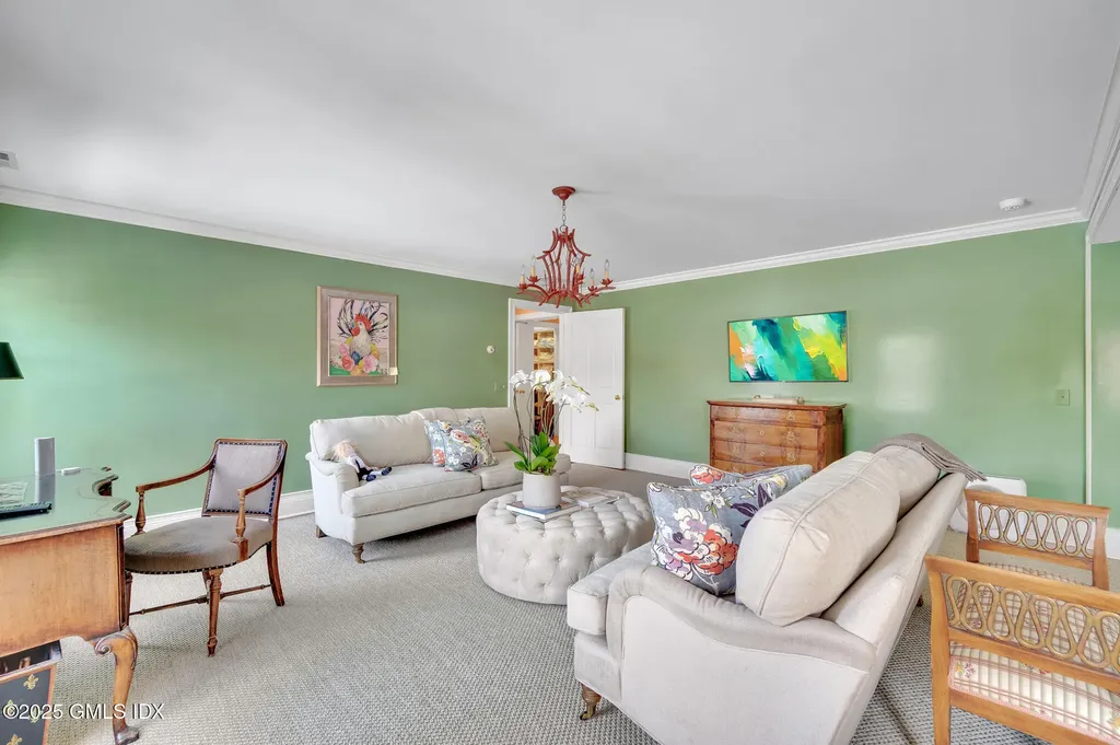 375 Round Hill Road Greenwich CT 06831