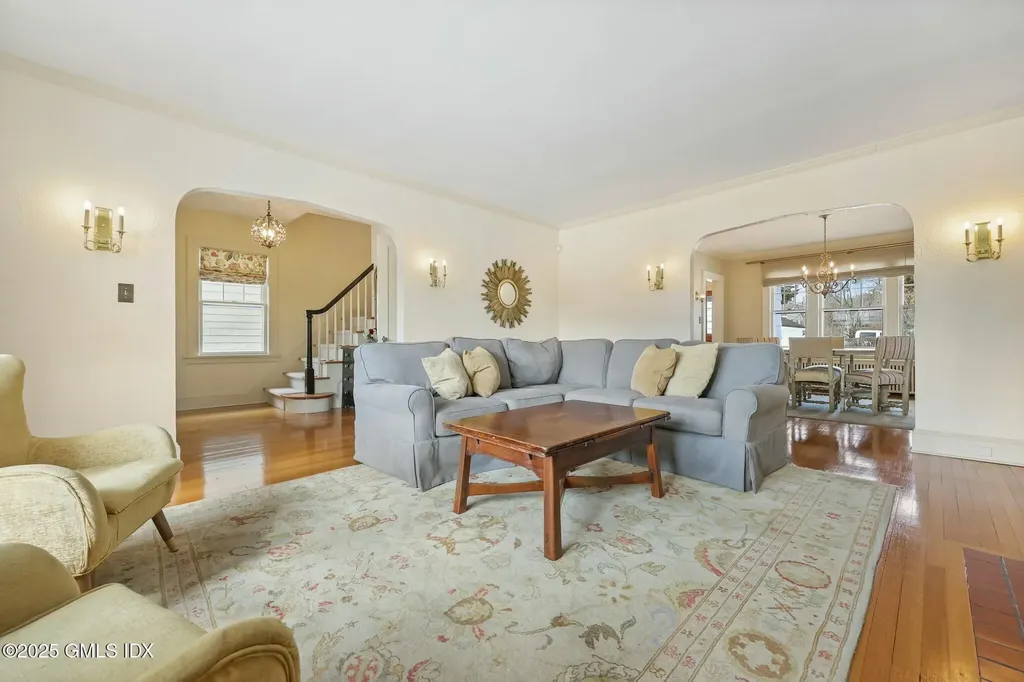 892 Stratfield Road Fairfield CT 06825