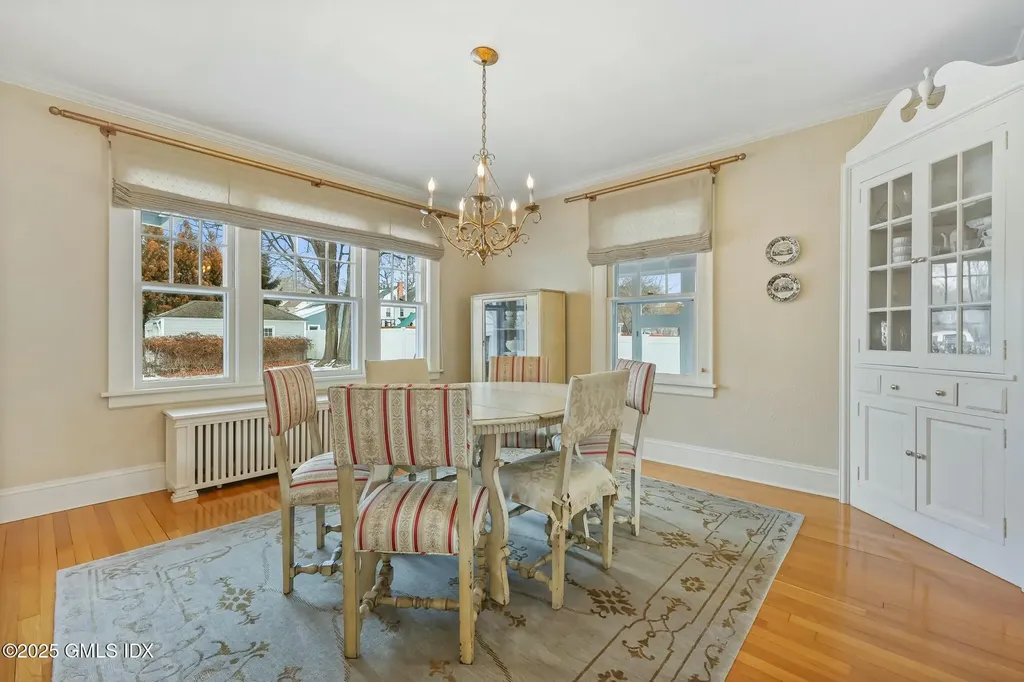 892 Stratfield Road Fairfield CT 06825