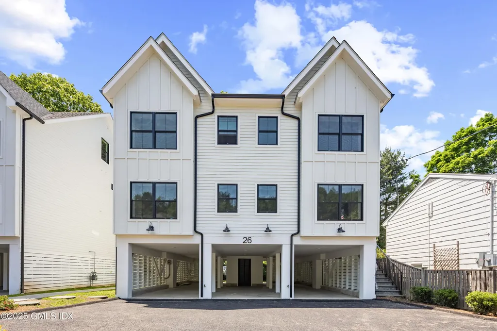 24 Homestead Lane Greenwich CT 06831