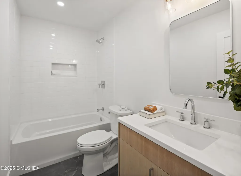 24 Homestead Lane Greenwich CT 06831