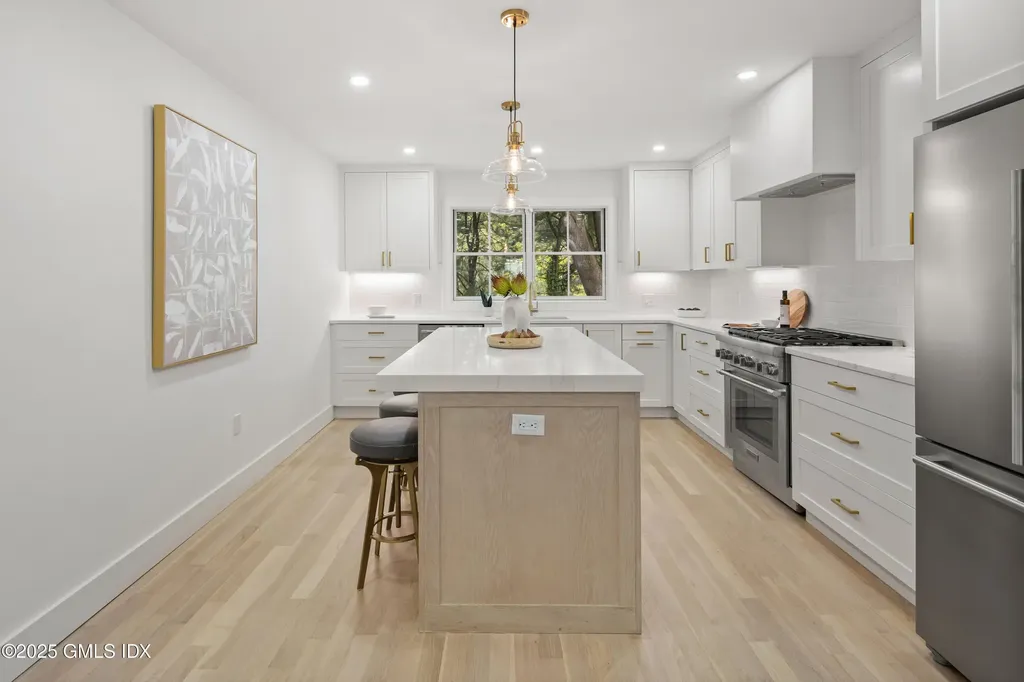 24 Homestead Lane Greenwich CT 06831