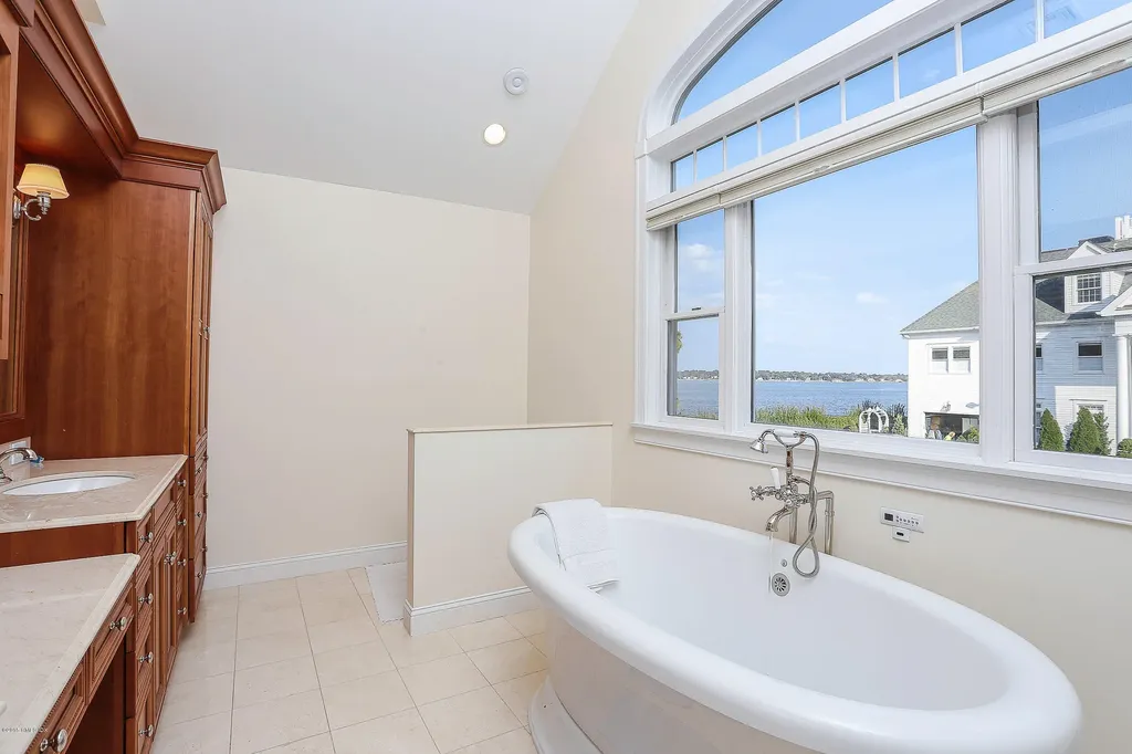 2 Indian Drive Old Greenwich CT 06870