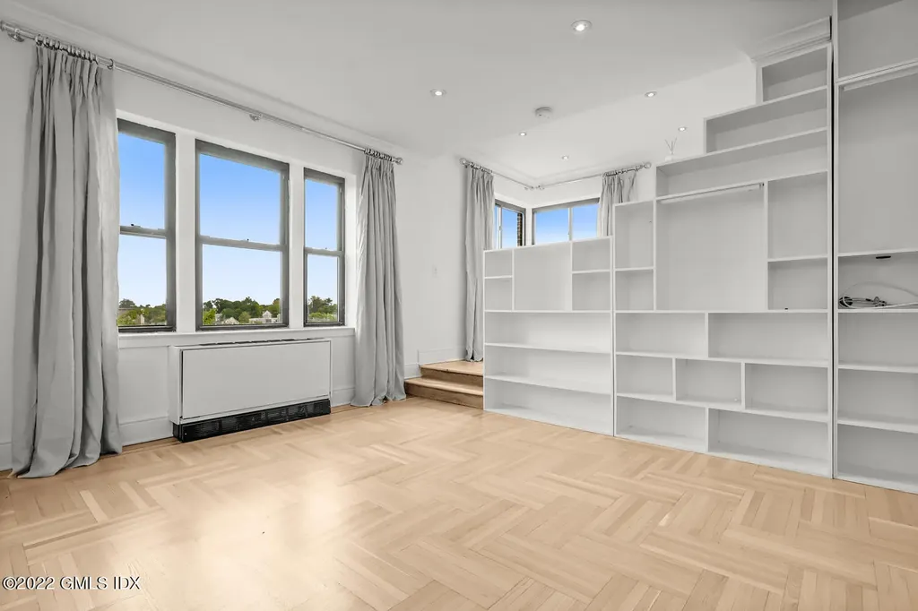 40 W Elm Street Greenwich CT 06830