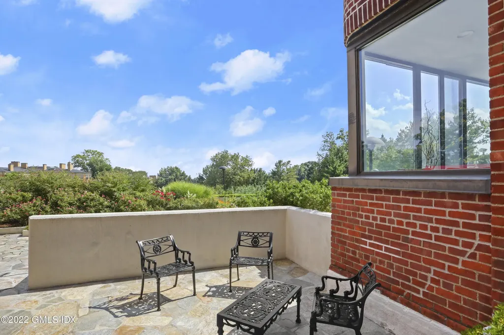 40 W Elm Street Greenwich CT 06830