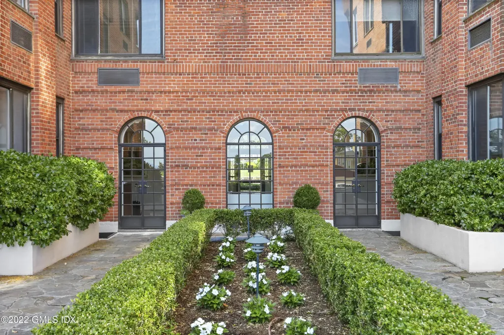 40 W Elm Street Greenwich CT 06830