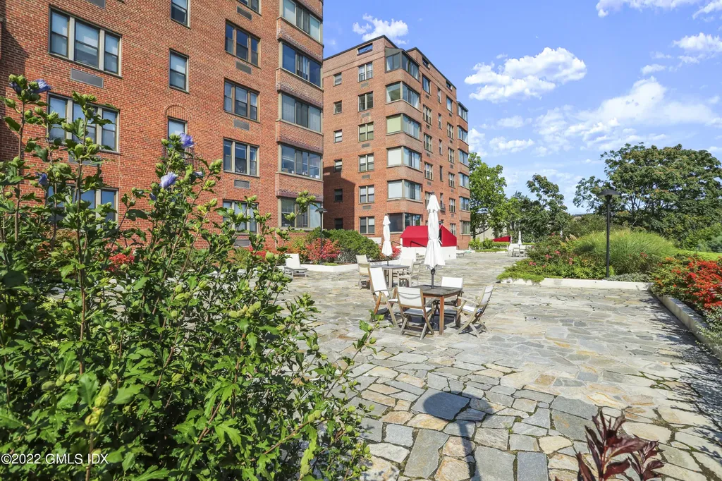 40 W Elm Street Greenwich CT 06830