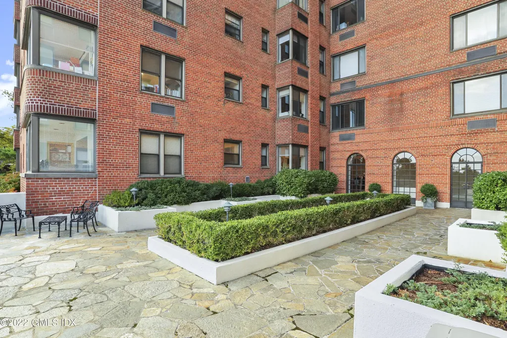 40 W Elm Street Greenwich CT 06830