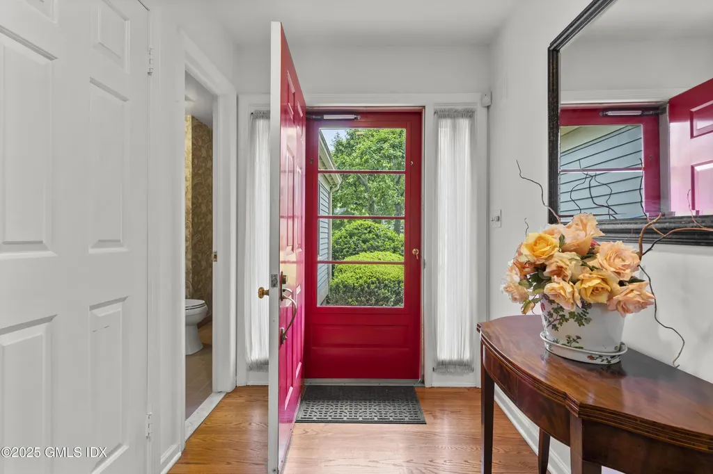 622 W Lyon Farm Drive Greenwich CT 06831