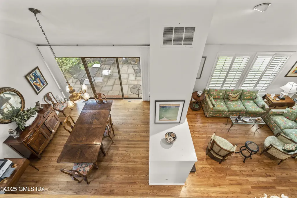 622 W Lyon Farm Drive Greenwich CT 06831