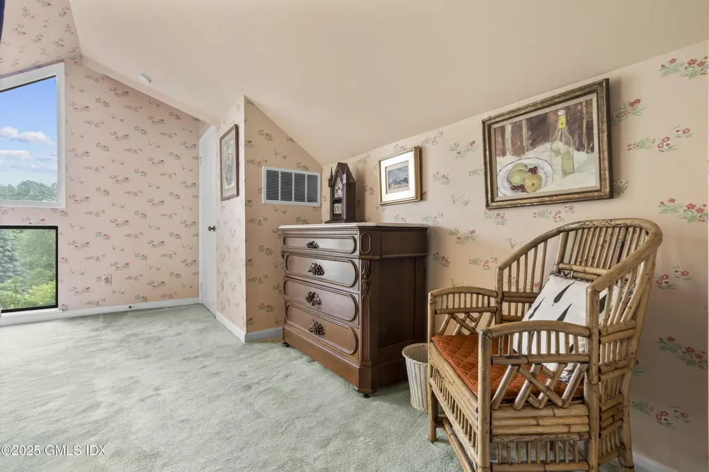 622 W Lyon Farm Drive Greenwich CT 06831