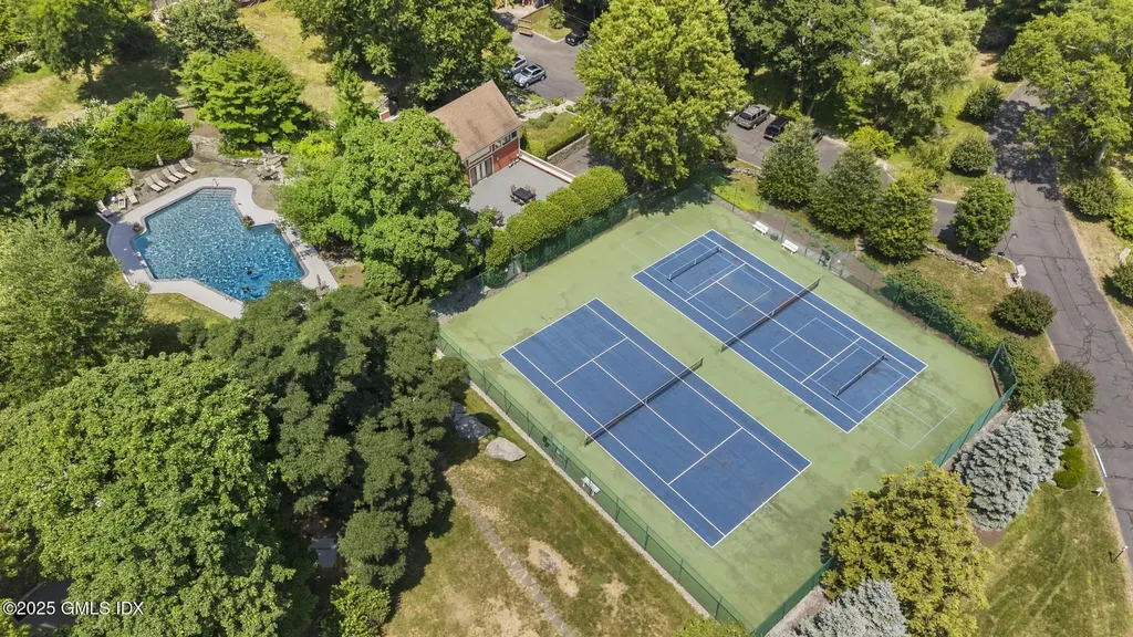 622 W Lyon Farm Drive Greenwich CT 06831