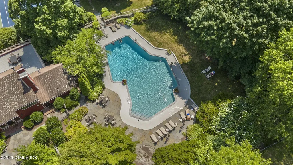 622 W Lyon Farm Drive Greenwich CT 06831