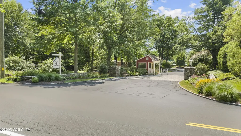 622 W Lyon Farm Drive Greenwich CT 06831