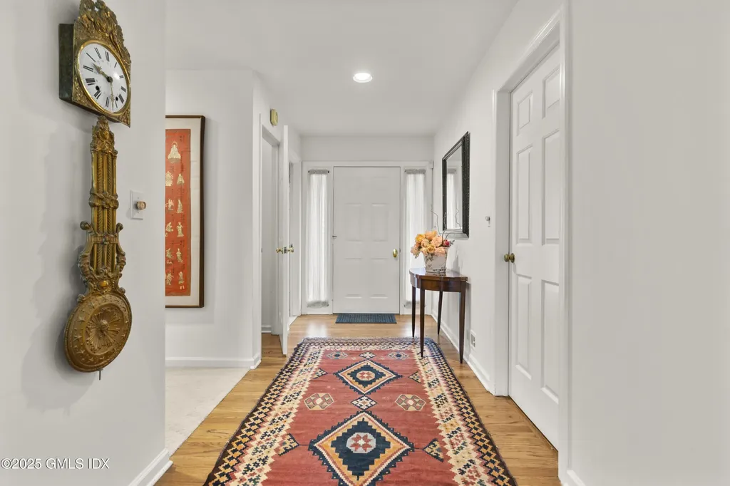622 W Lyon Farm Drive Greenwich CT 06831