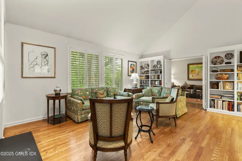 622 W Lyon Farm Drive Greenwich CT 06831