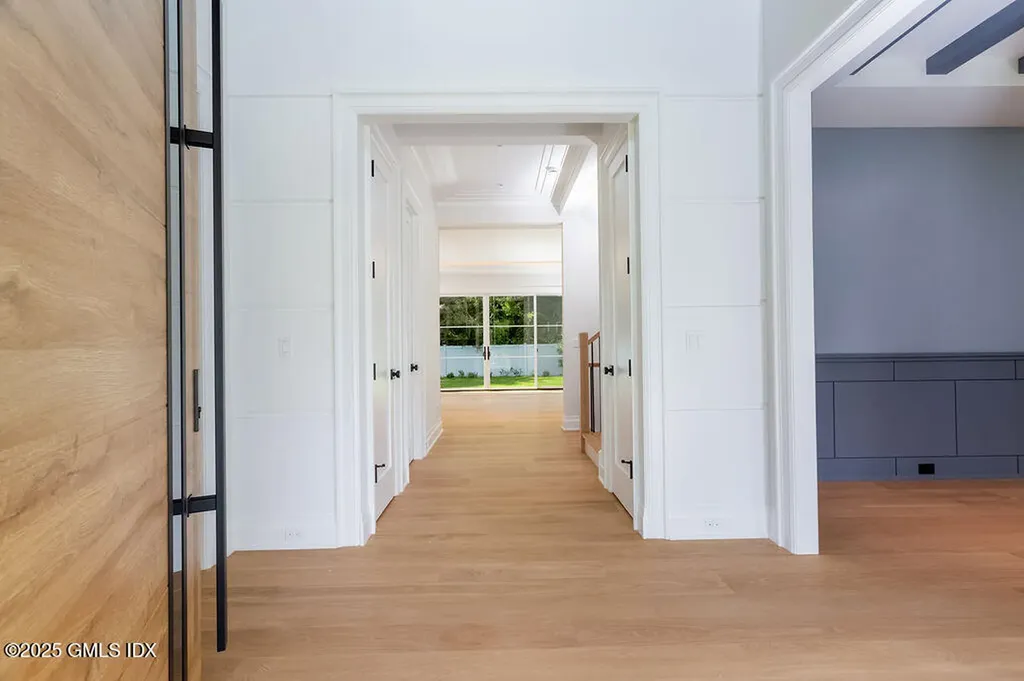 6 Dorchester Lane Riverside CT 06878