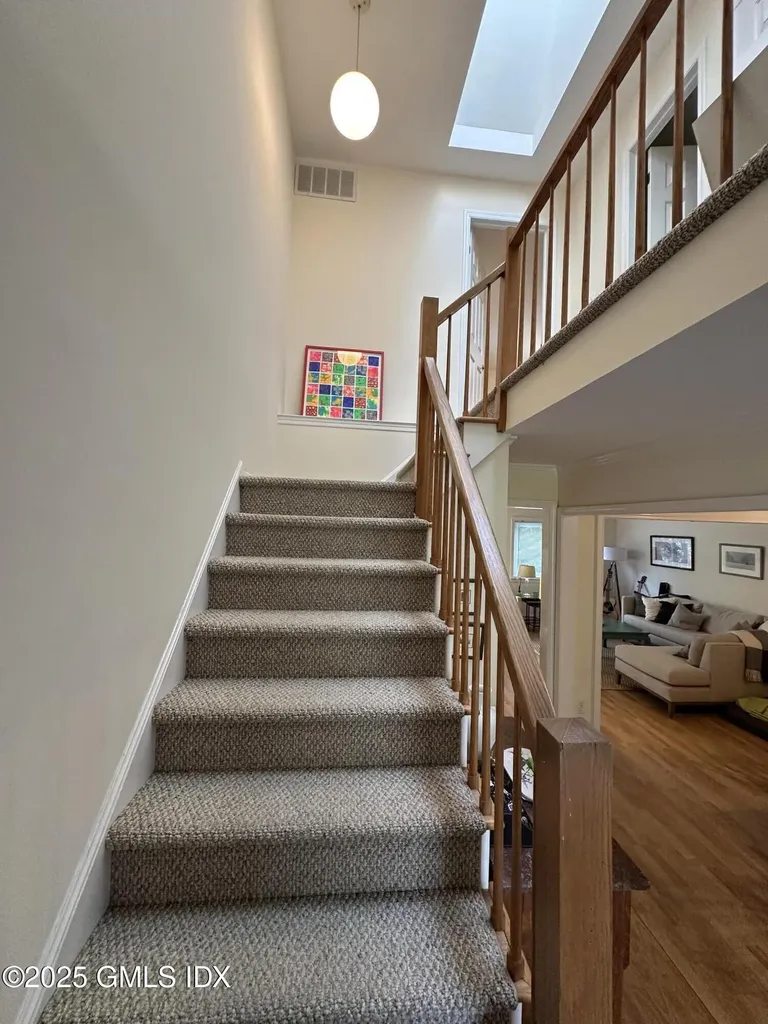 6 Nassau Place Cos Cob CT 06807